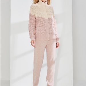 Cosy Sofi Blando suit set.